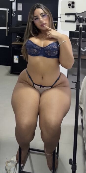 Full leaked Carlaheloiza private onlyfans photo