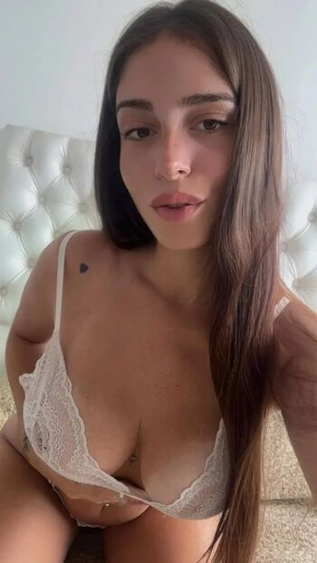 Full leaked Carlatiinaa page private onlyfans photo