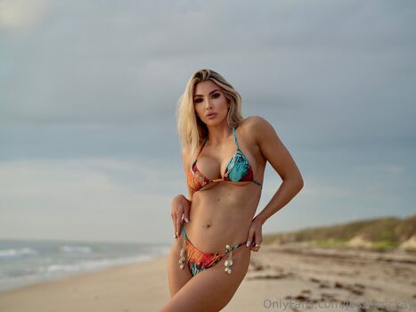 Full leaked Cassie lee private onlyfans photo