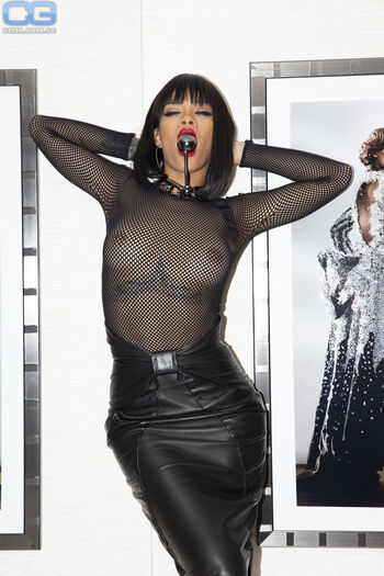 Full leaked Celebrity boobs page private onlyfans photo