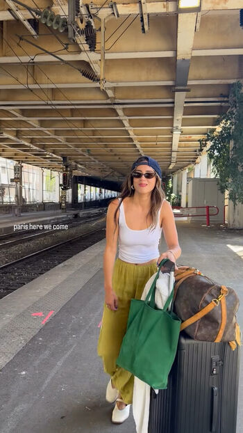 Full leaked Chloe bennet private onlyfans photo