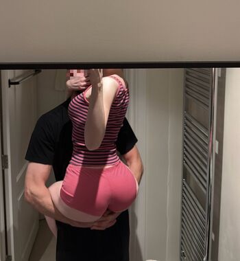 Full leaked Chloerannoch private onlyfans photo