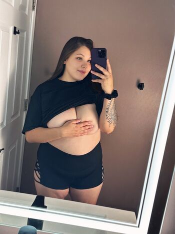 Full leaked Chrissielove private onlyfans photo