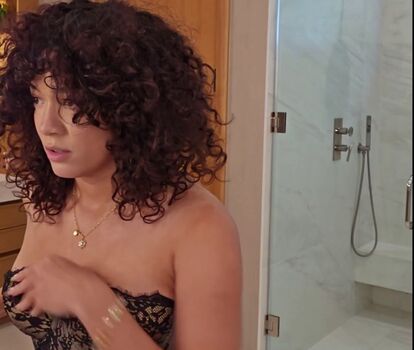 Full leaked Cinnabrit page private onlyfans photo