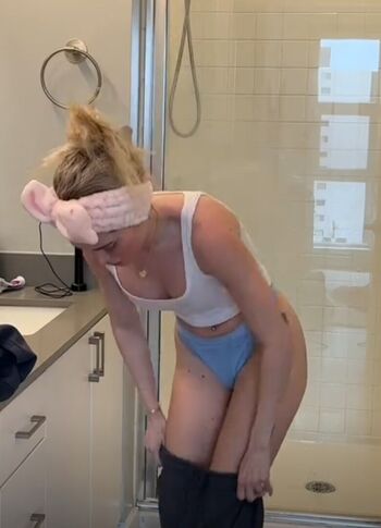 Full leaked Claudia walsh private onlyfans photo