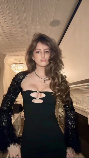 Full leaked Cloudynoir private onlyfans photo