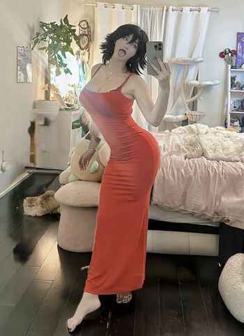 Full leaked Cluelocosplay private onlyfans photo