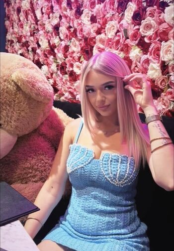 Full leaked Cocacheriw private onlyfans photo