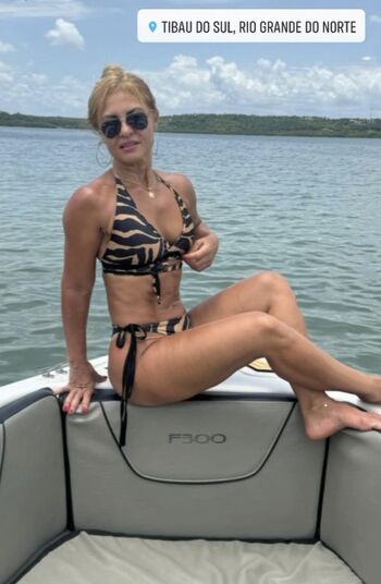 Full leaked Correbonfim private onlyfans photo