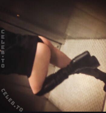 Full leaked Crystalmarykitty private onlyfans photo