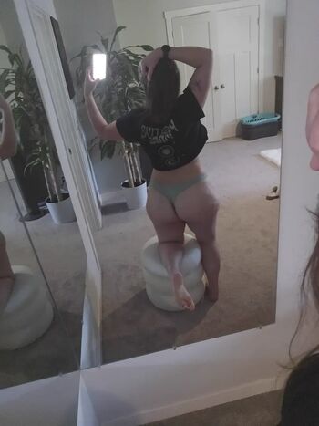 Full leaked Curvypineapple private onlyfans photo