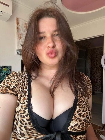 Daria Khudozhnitsa