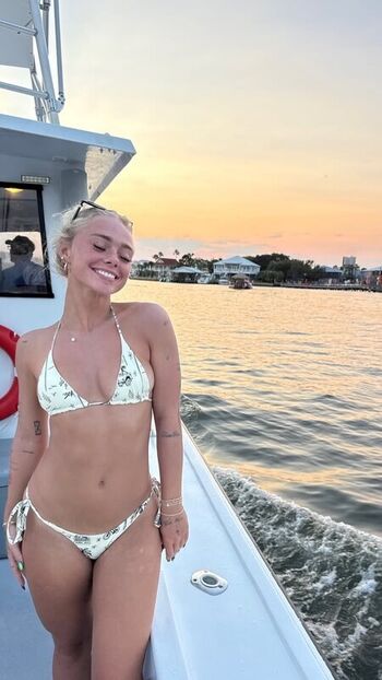 Full leaked Darianrhodess page private onlyfans photo