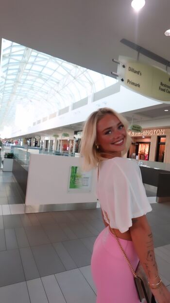 Full leaked Darianrhodess private onlyfans photo