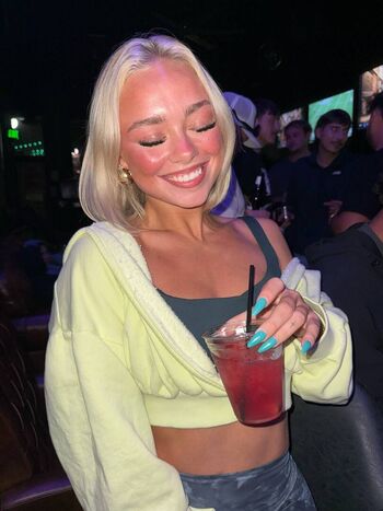 Full leaked Darianrhodess private onlyfans photo