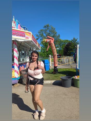 Full leaked Desiaurora private onlyfans photo
