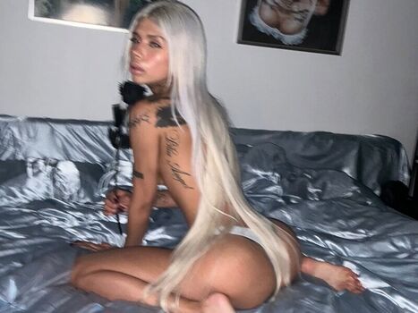 Full leaked Dreambabydrea private onlyfans photo