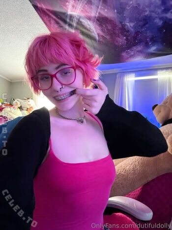 Full leaked Dutifuldolly private onlyfans photo