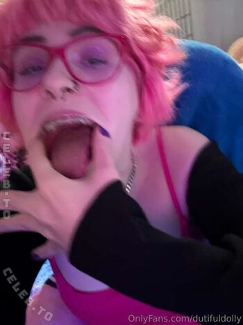 Full leaked Dutifuldolly private onlyfans photo