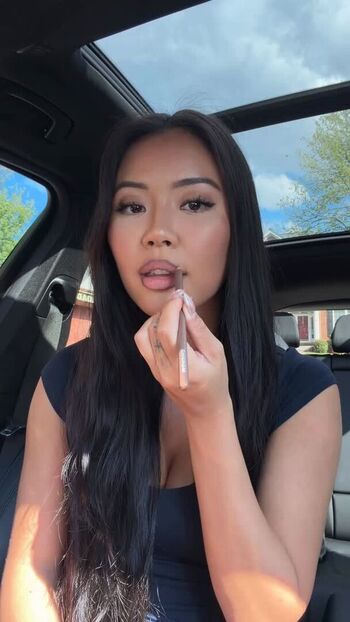 Elena Tsushima