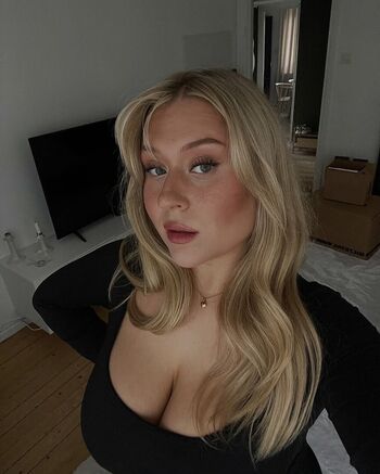 Full leaked Elin w private onlyfans photo