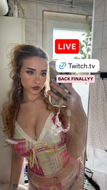 Full leaked Elina twich page private onlyfans photo