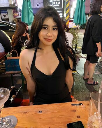 Elise ASMR / Elise Tran / Elise's Garden