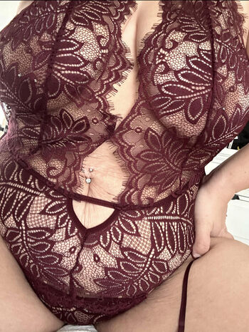 Full leaked Elizabethhills private onlyfans photo