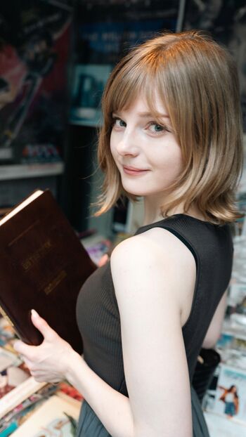 Ella Freya