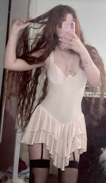 Full leaked Ellacr private onlyfans photo