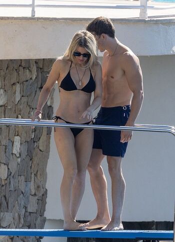 Full leaked Ellie goulding private onlyfans photo