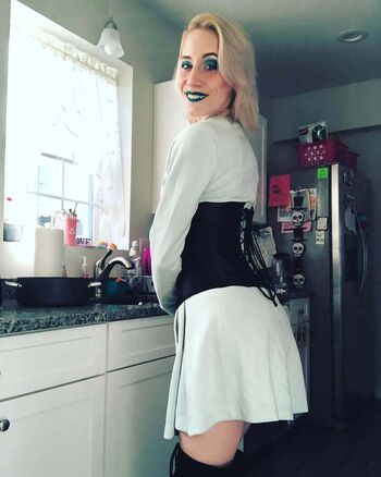 Elliebelliewatermellie