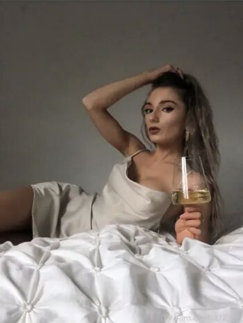 Full leaked Ellyserose private onlyfans photo