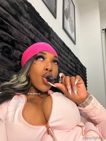 Full leaked Emary chanel private onlyfans photo