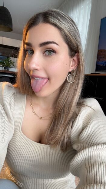 Full leaked Emelie amalia private onlyfans photo