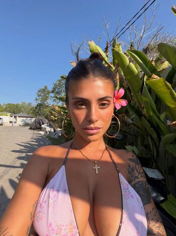 Full leaked Emiiby  page private onlyfans photo