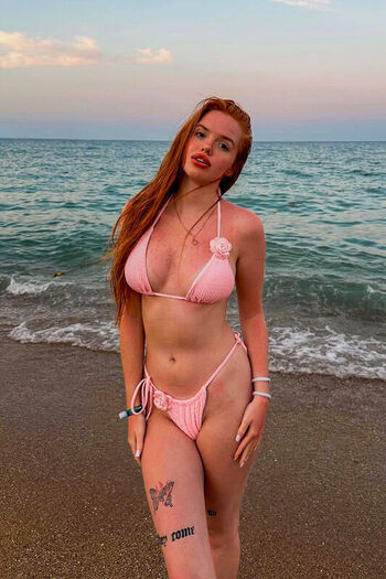 Full leaked Emiliacutiee private onlyfans photo