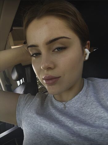Full leaked Emiliallure private onlyfans photo