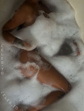 Full leaked Emilie boclet page private onlyfans photo