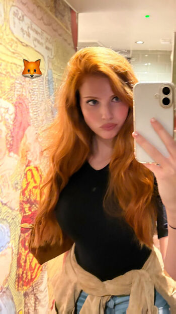 Full leaked Emily deyt aysage private onlyfans photo
