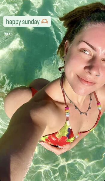 Full leaked Emily mangler private onlyfans photo