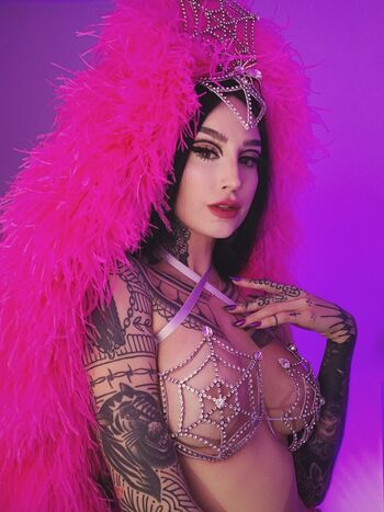 Emma Vauxdevil