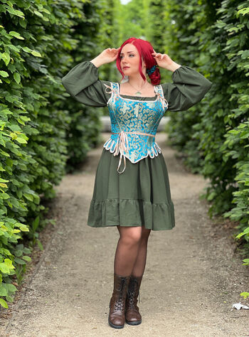 Ezy Summers Cosplay