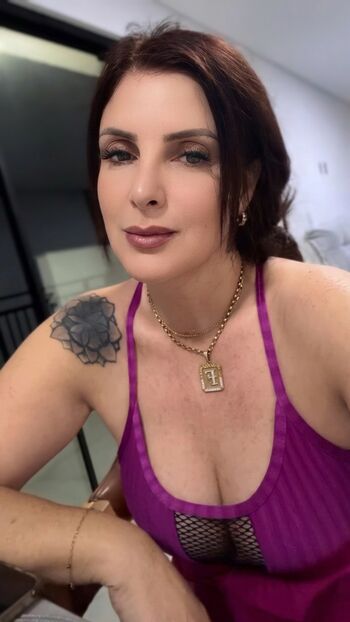 Felina_Cris