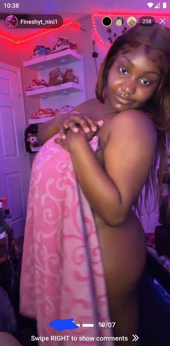 Fineshyt_Nini1 .