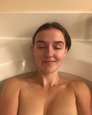Full leaked Foxyopheliaa private onlyfans photo