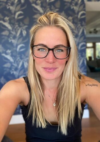 Full leaked Foxyviking private onlyfans photo