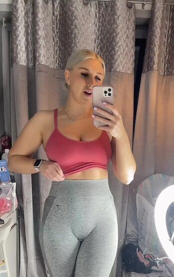 Full leaked Francescalouisefx private onlyfans photo