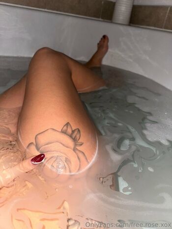 Full leaked Free rose xox private onlyfans photo
