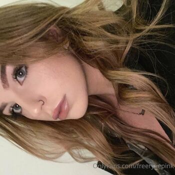 Full leaked Freeryliepink private onlyfans photo